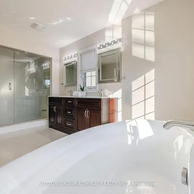 22, James Bowman, Nobleton, King