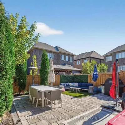 14, Great Heron, King City, King