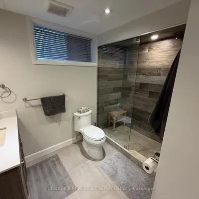 33, Hazelbury, Nobleton, King