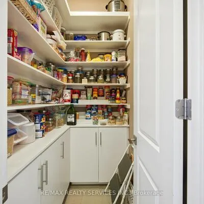 36, West Coast, Nobleton, King