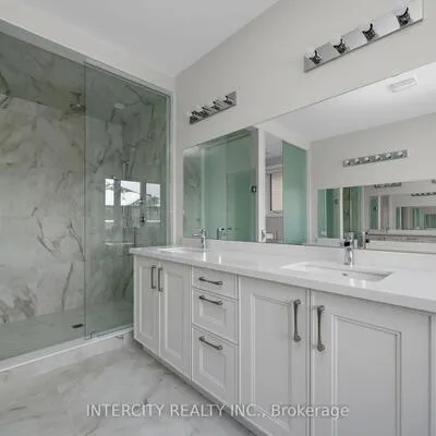 20, Saxby Farm, King City, King