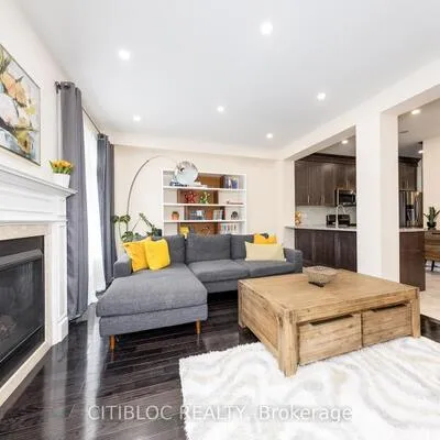 25,&nbsp;Claudview, King City, King