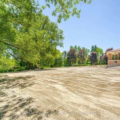 155,&nbsp;Dennison, King City, King