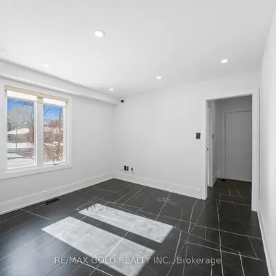 72, Goodfellow, Nobleton, King