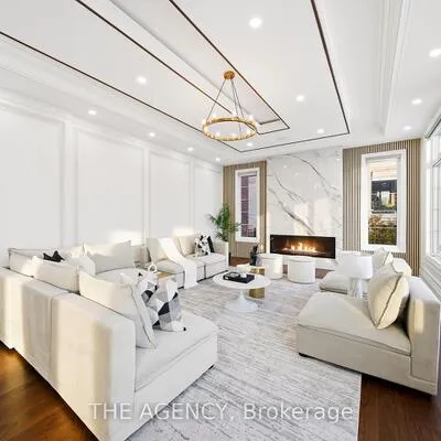 221, Burton Grove, King City, King