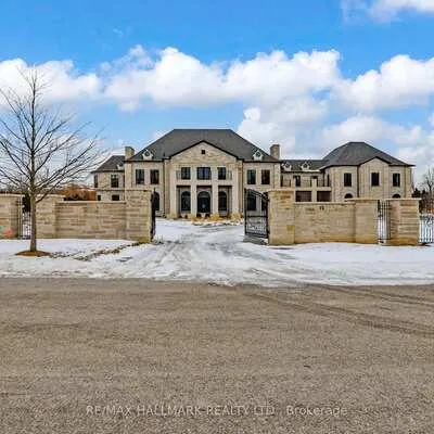 15,&nbsp;Eden Vale, Rural King, King