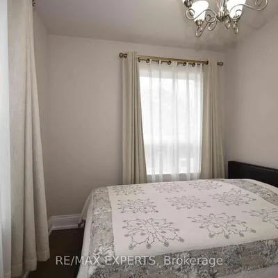 106,&nbsp;Centre, Schomberg, King