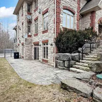 206,&nbsp;Churchill, Rural King, King