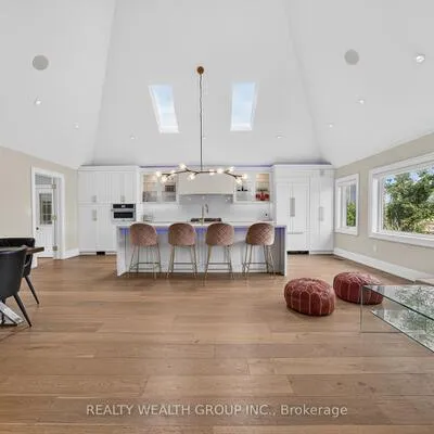 1310,&nbsp;Graham, Rural King, King