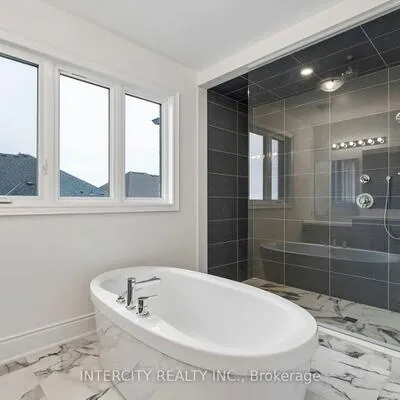 17,&nbsp;Garriock Hall, King City, King