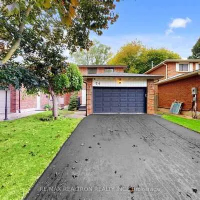 74, Trothen, Markham Village, Markham