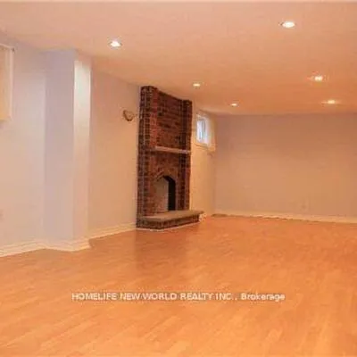 528, Village, Unionville, Markham