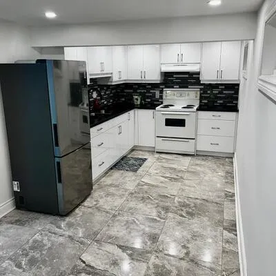 41,&nbsp;Knotty Pine, Royal Orchard, Markham