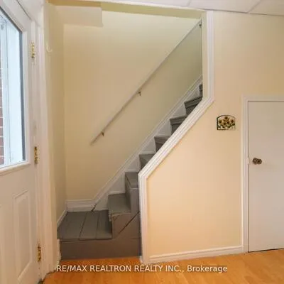 269, Main, Old Markham Village, Markham