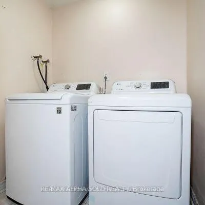 31,&nbsp;Durant, Middlefield, Markham
