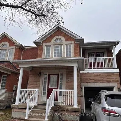 70,&nbsp;Warren Bradley, Berczy, Markham