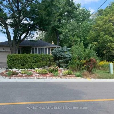 100,&nbsp;Grandview, Thornhill, Markham