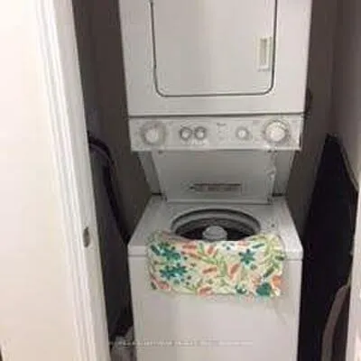 80,&nbsp;Bittersweet, Cornell, Markham