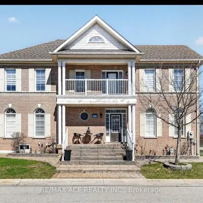 12,&nbsp;Smoothwater, Box Grove, Markham