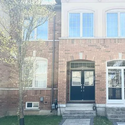 51,&nbsp;Locust, Wismer, Markham