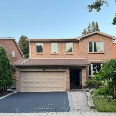 87,&nbsp;Braeburn, Aileen-Willowbrook, Markham