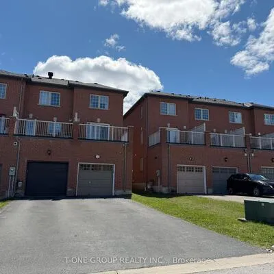 2452,&nbsp;Bur Oak, Cornell, Markham