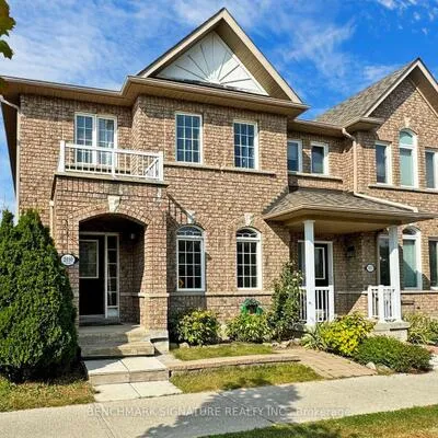 2030,&nbsp;Bur Oak, Greensborough, Markham