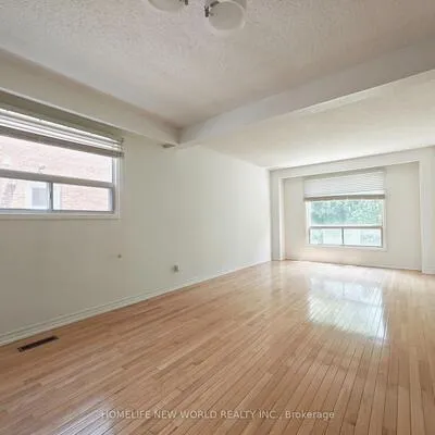205,&nbsp;Risebrough, Milliken Mills West, Markham