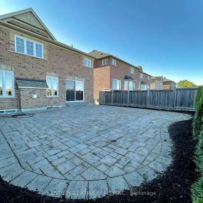 19,&nbsp;Gillings, Victoria Square, Markham