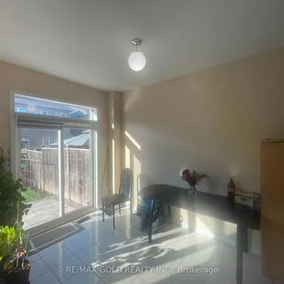 20,&nbsp;Kincaid, Middlefield, Markham