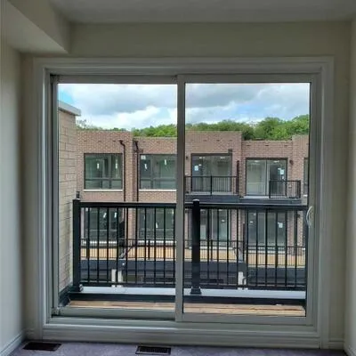 24,&nbsp;Rumney, Victoria Square, Markham