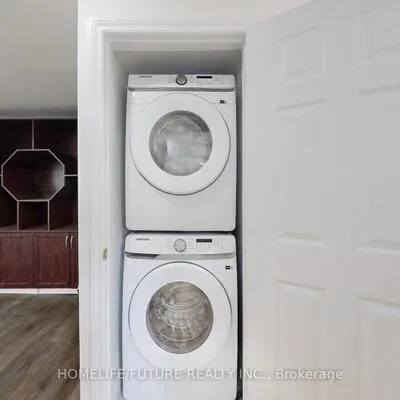75,&nbsp;Silver Rose, Cachet, Markham