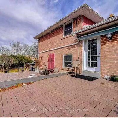 84,&nbsp;Sherwood Forest, Bullock, Markham