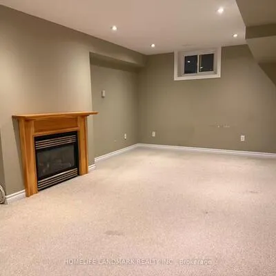 83,&nbsp;Lincoln Green, Bullock, Markham