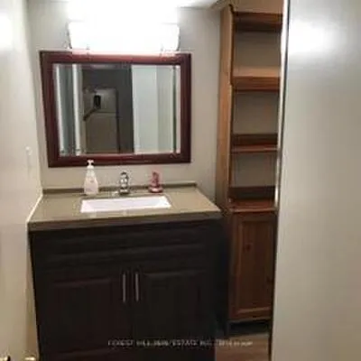 35,&nbsp;Storey, Middlefield, Markham