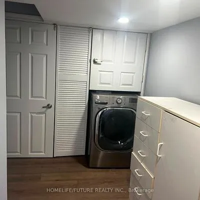 43,&nbsp;Fairty, Middlefield, Markham