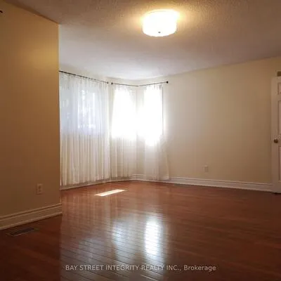 3,&nbsp;Feltham, Raymerville, Markham