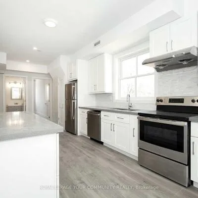 352,&nbsp;Main, Old Markham Village, Markham