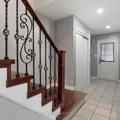 17,&nbsp;Horstman, Rouge River Estates, Markham