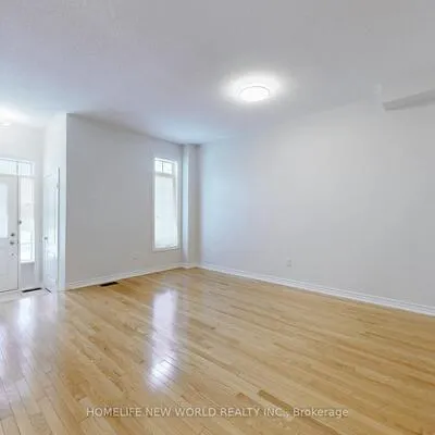 85, Living, Victoria Square, Markham