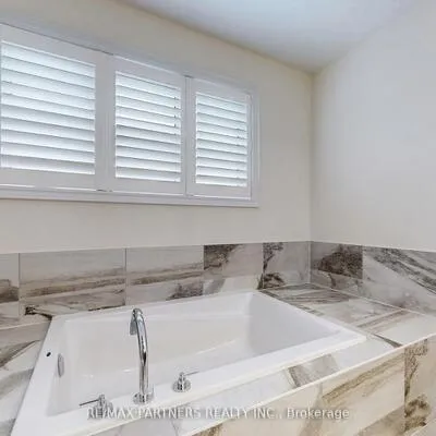 26, Island Green, Angus Glen, Markham