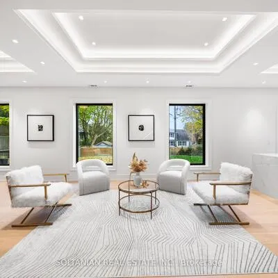 98,&nbsp;Babcombe, Bayview Glen, Markham