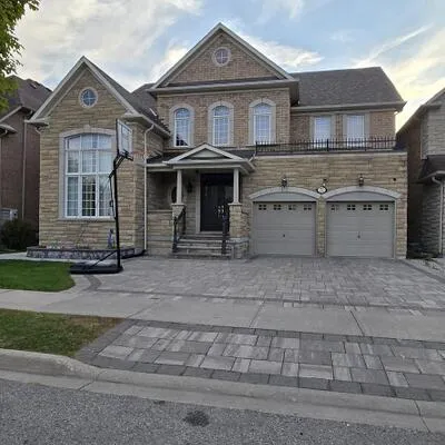 71,&nbsp;Golden Meadow, Wismer, Markham