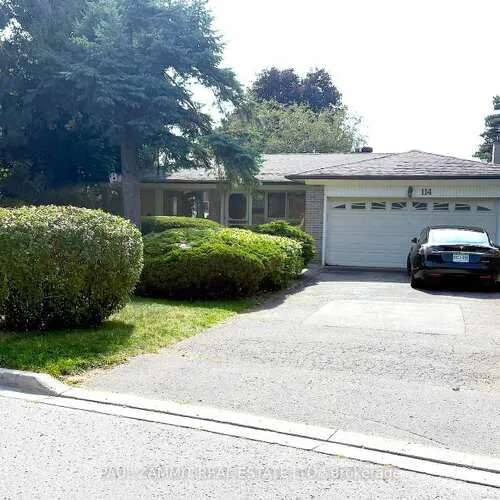 Premium freehold home for sale: 114, Babcombe, Bayview Glen, Markham