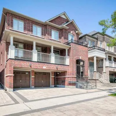 18,&nbsp;Manila, Berczy, Markham