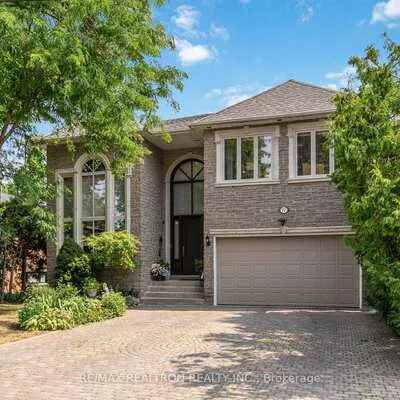 77,&nbsp;Sprucewood, Thornhill, Markham