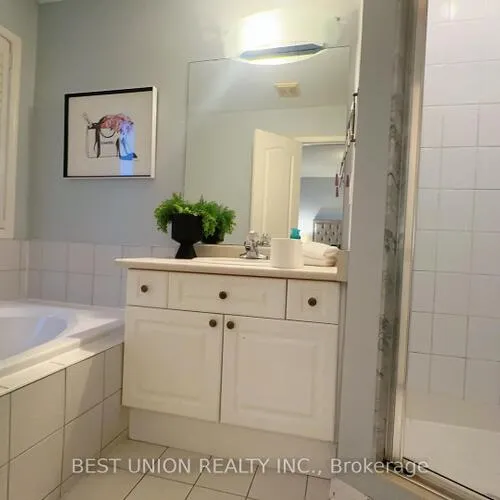 Premium freehold home for sale: 320, Country Glen, Cornell, Markham