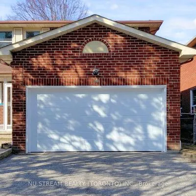 26,&nbsp;Trothen, Markham Village, Markham