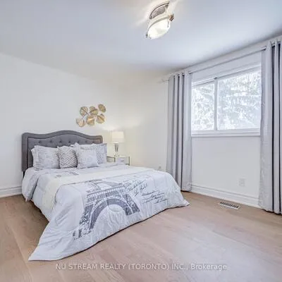 8,&nbsp;Hemingway, Unionville, Markham