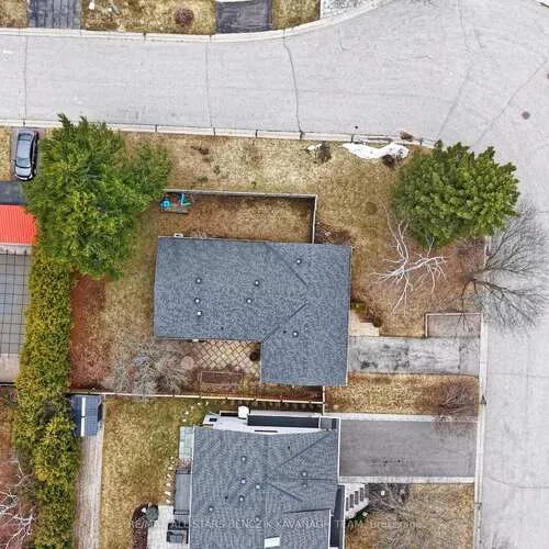 Premium freehold home for sale: 30, Sir Caradoc, Markham Village, Markham